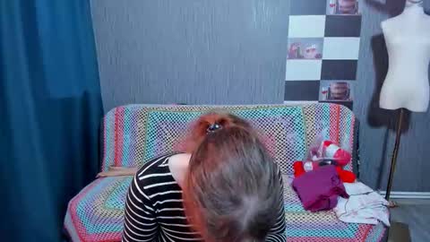 Ella online show from December 3, 7:27 am