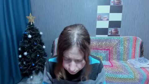 Ella online show from January 11, 7:35 am