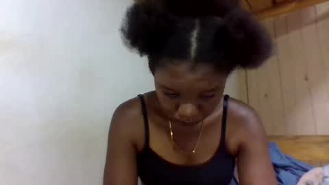 Snapshot of paatriy chatting on February 19, 6:26 pm paatriy online show from February 19, 6:26 pm