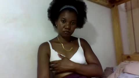 Snapshot of paatriy chatting on February 25, 5:22 pm paatriy online show from February 25, 5:22 pm