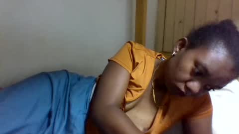 Snapshot of paatriy chatting on March 17, 7:23 am paatriy online show from March 17, 7:23 am