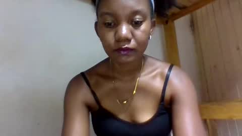 Snapshot of paatriy chatting on March 27, 8:37 am paatriy online show from March 27, 8:37 am