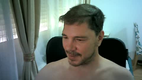 Snapshot of pablo_87_07 chatting on August 2, 7:40 am pablo_87_07 online show from August 2, 7:40 am