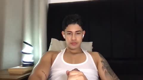 Javi    online show from February 1, 10:30 pm