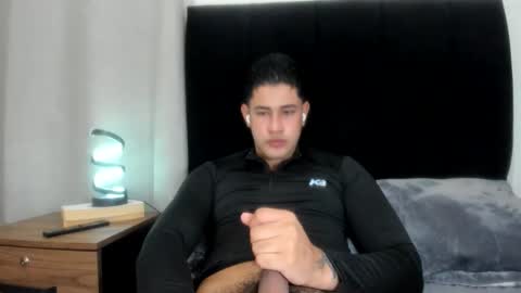 Snapshot of pablo_boston chatting on April 28, 4:39 am Javi online show from April 28, 4:39 am