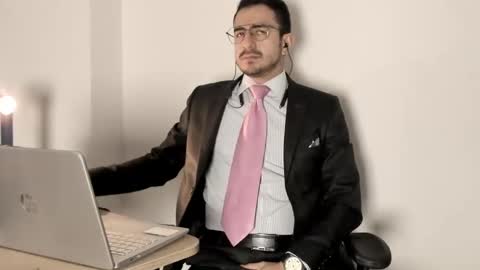 Snapshot of pablo_rincon95 chatting on January 3, 7:07 pm pablo rincon95 online show from January 3, 7:07 pm