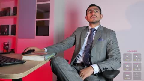 Snapshot of pablo_rincon95 chatting on November 15, 12:45 pm pablo rincon95 online show from November 15, 12:45 pm