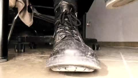 Snapshot of pablomenesssl chatting on April 19, 7:38 pm Pablo Meness online show from April 19, 7:38 pm