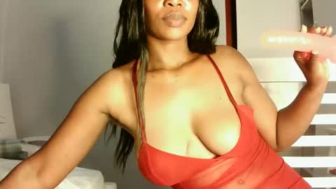 Pacie online show from February 5, 8:24 pm