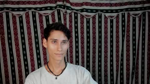 Snapshot of paimon_goetia chatting on October 9, 1:25 am Alexander Grigori online show from October 9, 1:25 am
