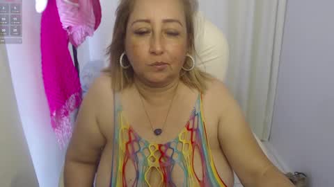 paiperhalliwey online show from February 20, 5:40 pm