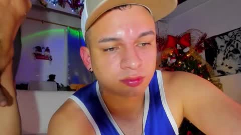 LIAN AND JACK online show from December 15, 6:06 am