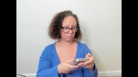 Snapshot of paisleehaze chatting on October 3, 1:30 pm Paislee Haze online show from October 3, 1:30 pm