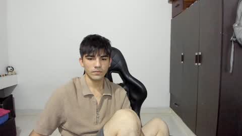 pakun_ online show from December 17, 12:01 am