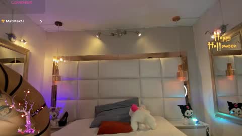 Palmer  online show from October 16, 9:05 pm