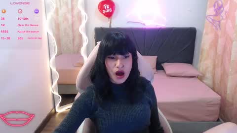 Snapshot of palmerfox_tay chatting on February 23, 2:57 pm palmerfox_tay online show from February 23, 2:57 pm