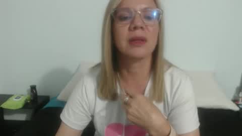 Snapshot of paloma_martin chatting on April 26, 2:53 am paloma online show from April 26, 2:53 am