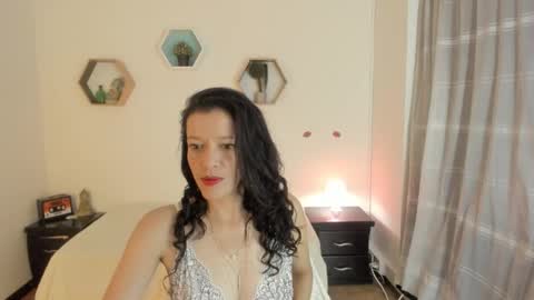 Snapshot of paloma_victory chatting on February 21, 8:43 pm Paloma online show from February 21, 8:43 pm