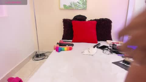 Snapshot of pameela_brown1 chatting on February 25, 12:13 pm Pamela online show from February 25, 12:13 pm