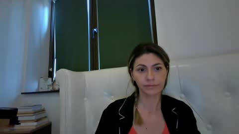 Pamela051087 online show from April 17, 2:20 pm
