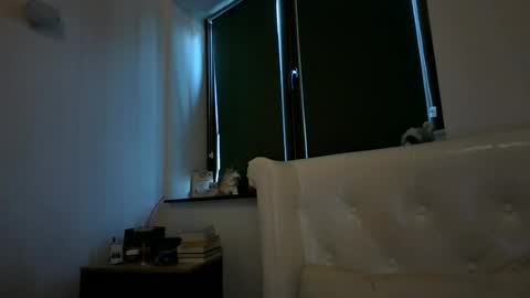 Snapshot of pamela051087 chatting on June 18, 1:59 pm Pamela051087 online show from June 18, 1:59 pm