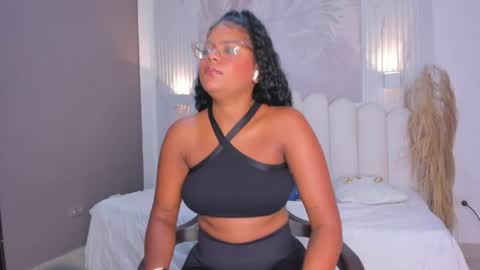 pamela online show from April 14, 8:15 pm