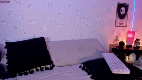 pamela online show from March 30, 5:19 am