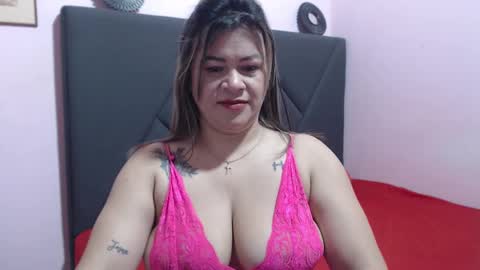 pamela_echeverria online show from September 13, 10:37 am
