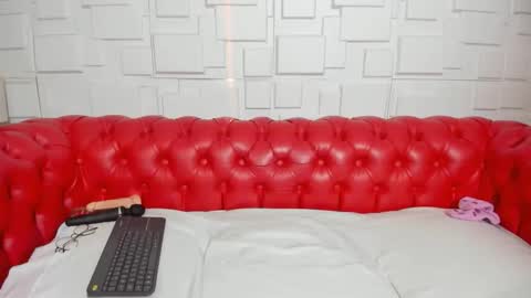 pamela_gaviria01 online show from March 29, 1:33 pm