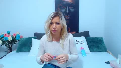 Snapshot of pamela_issy chatting on January 6, 1:08 pm PAMEL ISSY online show from January 6, 1:08 pm