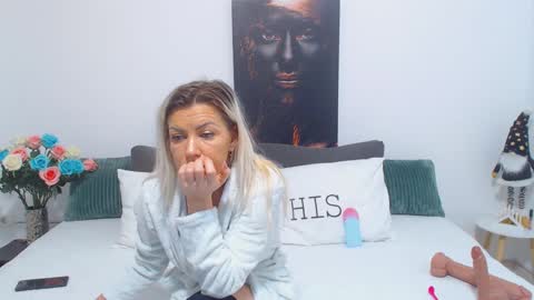 Snapshot of pamela_issy chatting on February 2, 1:08 pm PAMEL ISSY online show from February 2, 1:08 pm