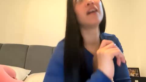 pamela_milleer online show from April 8, 4:34 am