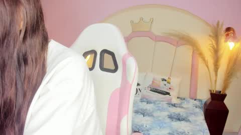 Princess Pamela  online show from April 25, 2:25 pm