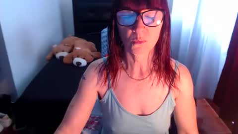 Pamela Jagger online show from May 25, 1:06 pm
