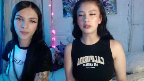 Snapshot of pamelaa_reyess chatting on March 13, 2:18 am Pamela Reyess online show from March 13, 2:18 am