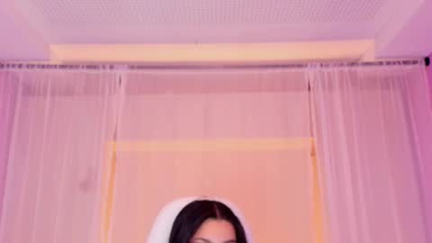  P A M  online show from January 27, 11:22 pm