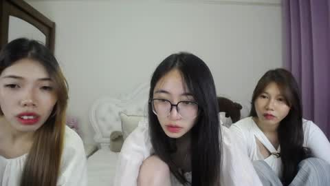 Snapshot of pamelabecke chatting on May 12, 7:49 am pamelabecke online show from May 12, 7:49 am