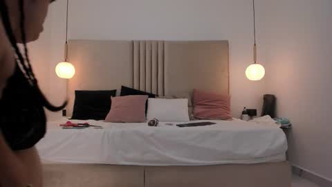 pamelabonnet_mml online show from December 22, 9:12 pm