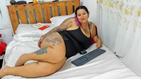 Snapshot of pamelaruiizz3 chatting on April 24, 10:01 pm Pamela online show from April 24, 10:01 pm
