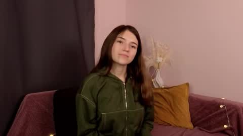 daniella online show from November 5, 7:36 pm