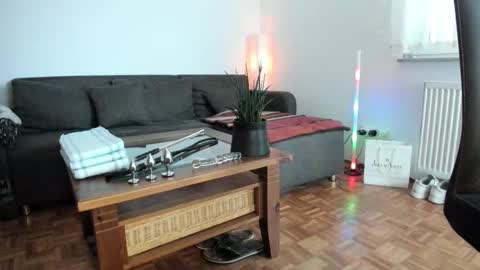 pampersandspanking online show from December 5, 10:57 am