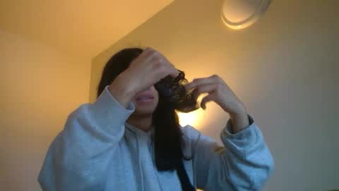 Snapshot of pancakepeachez chatting on December 9, 10:41 pm PancakePeachez online show from December 9, 10:41 pm