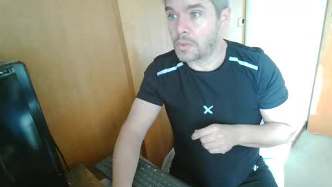Snapshot of panchomadrid chatting on April 28, 11:48 am Pancho Madrid online show from April 28, 11:48 am
