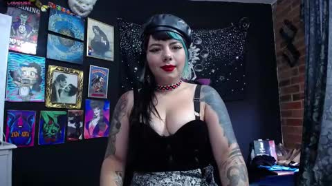       online show from March 12, 7:06 pm