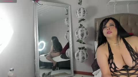 Snapshot of pandorakarl chatting on May 5, 9:28 am PandoraKarl online show from May 5, 9:28 am