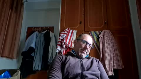 pansak1973 online show from January 27, 9:13 am