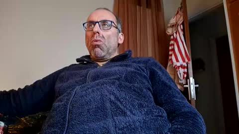 pansak1973 online show from January 30, 9:25 am