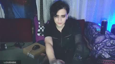 Snapshot of panther_cap chatting on December 16, 11:21 pm In bio online show from December 16, 11:21 pm