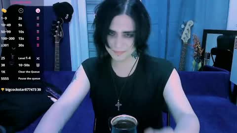 Snapshot of panther_cap chatting on June 3, 11:43 pm In bio online show from June 3, 11:43 pm