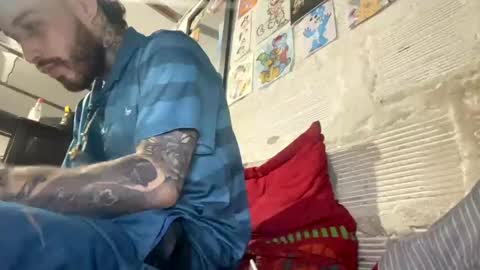 Snapshot of panthers_room chatting on March 8, 6:10 am panthers_room online show from March 8, 6:10 am